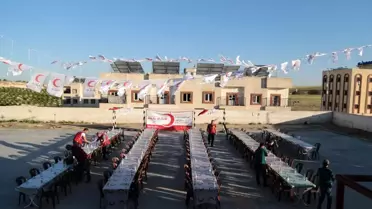 Cerablus'ta Türk Kızılayı'ndan yetimler için iftar programı