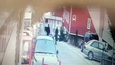 Kocaeli 'den takibe aldıkları elektronik eşya dolu kamyoneti Sancaktepe'de dakikalar içinde soydular