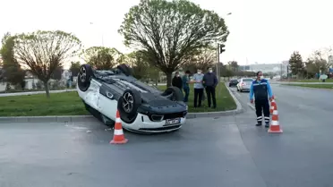 Takla atan araçtan yaralıyı belediye çalışanı kurtardı