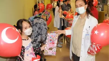 Son dakika haber: HASTANEDE TEDAVİ GÖREN ÇOCUKLARA '23 NİSAN' MORALİ
