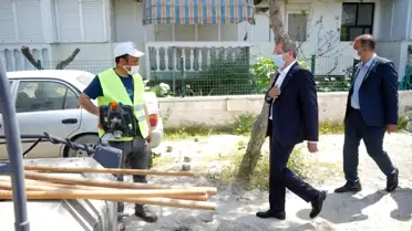Ayvalık'ta asfalt çalışmaları sokağa çıkma yasaklarına rağmen sürdü