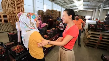 Başkan Sengel 'Kent ve Kadın' panelinde konuştu