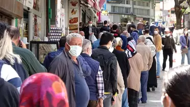 Bursa'da yüzlerce metre et kuyruğu