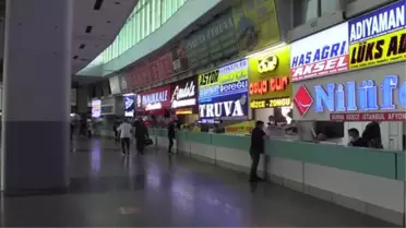 'Tam kapanma' öncesi İzmir Otogarı'nda yoğunluk yaşanıyor