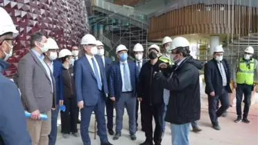 TOKİ Başkanı Bulut, kurumun İstanbul'daki projelerinin şantiye alanlarını inceledi