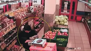 MARKETTEN TOST MAKİNESİ HIRSIZLIĞI KAMERADA