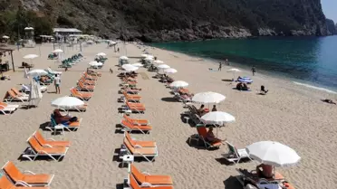 Alanya'da tarihi sessizlikte sahiller turistlere kaldı