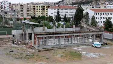 Birecik'te olimpik yüzme havuzu çalışmaları devam ediyor