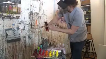 New Yorklu ressam sokaklara gizlediği minyatür tablolarını 'sanat avına' dönüştürdü