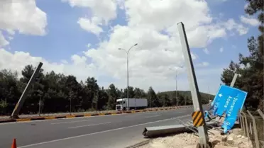SEYİR HALDEKİ TIR'IN TAKILDIĞI TABELA KALDIRILDI