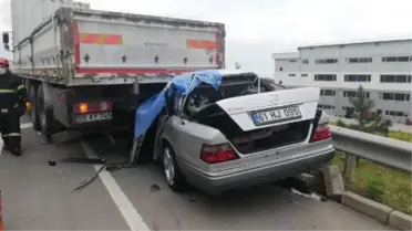 Son dakika: Yeni aldığı otomobille TIR'a çarpan sürücü, hayatını kaybetti