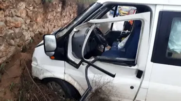 Trafik kazasında ağır yaralanan sürücü hayatını kaybetti