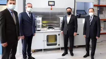 Vali Çiçek prematüre bebeklerin beslenmesini sağlayan cihazı yerinde inceledi