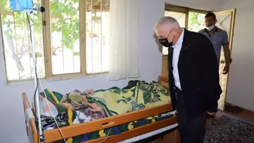 Başkan Bilgin Anneler Günü'nde yaşlı bir teyzeyi sevindirdi