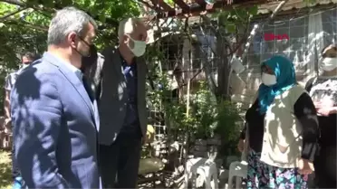 İZMİR TARIM MÜDÜRÜ ÖZEN'DEN SÜRPRİZ ANNELER GÜNÜ ZİYARETİ