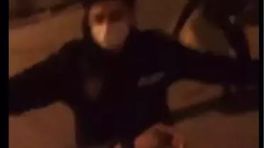 Ramazan davulcusu hem oynadı hem oynattı