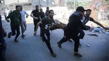 İsrail, Gazze'de aralarında hamile bir kadının da olduğu 6 kişilik aileyi katletti!