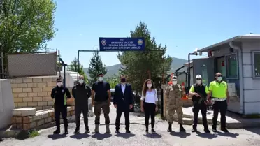Kaymakam Çelik, görev başındaki personele bayram ziyaretinde bulundu