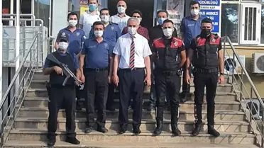 Müdür Ergüder, polislerle bayramlaştı