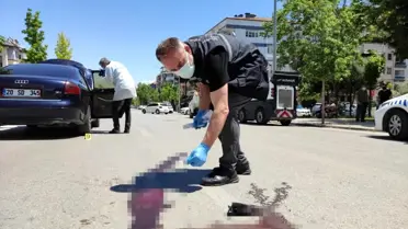 Yaya geçidinde aracın çarptığı genç kız 40 metre öteye fırladı