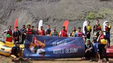 Son dakika: Debisi yükselen Zap Suyu'nda rafting heyecanı