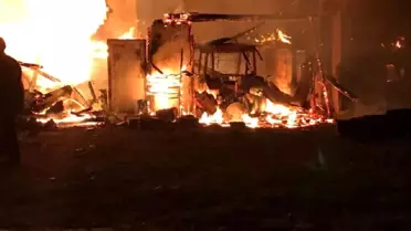 Yozgat'ta çıkan yangında bir ev, traktör ve araç kullanılamaz hale geldi