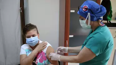 Balıkesir ve Çanakkale nüfusa göre yüksek Kovid-19 aşılama oranlarıyla hedefleri yakalıyor