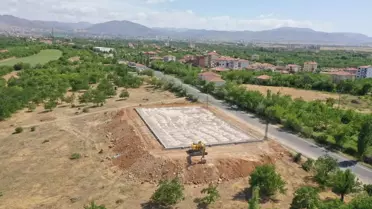 'Topsöğüt'e Modern ve Güzel Bir Halı Saha Kazandıracağız'