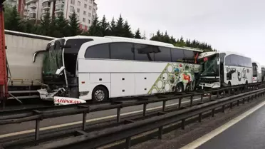 Anadolu Otoyolu'nun Kocaeli kesiminde 21 aracın karıştığı zincirleme trafik kazası: 20 yaralı (6)