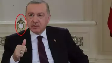 Cumhurbaşkanı Erdoğan'ın arkasındaki saatin Atatürk'ün vefat zamanını gösterdiği ortaya çıktı