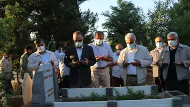 HÜDA PAR Genel Başkanı Zekeriya Yapıcıoğlu'ndan genel başkan yardımcısı Yavuz'un kabrine ziyaret