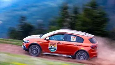 Okan Altan ile Fatih Kara Fiat ve Pirelli ile Genya Dağı'na tırmandı