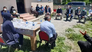 Kaymakam Çakas, köylülerle bir araya geldi