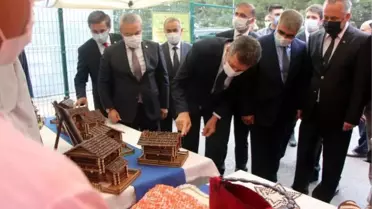 Son dakika haberi: BAKAN SELÇUK: DÜNYADAKİ AKRANLARIYLA YARIŞACAK NESİLLER YETİŞMESİNE GAYRET EDİYORUZ -