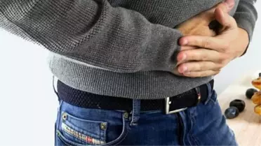 Mide ağrısına ne iyi gelir? Kıvrandıran mide ağrısı nasıl geçer, neden olur? Strese bağlı geçmeyen mide ağrısının nedenleri