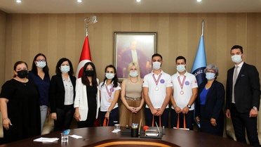 Son dakika haberi! Akdeniz Üniversitesi Paramedik öğrencileri II.Medic Games Ambulans Rallisi'nde üçüncü oldu