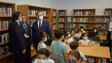 İstanbul'un dördüncü AVM kütüphanesi Axis Kağıthane'de açıldı