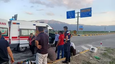 Isparta'da iki otomobil çarpıştı: 9 yaralı