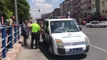 Panelvanın çarptığı genç ağır yaralandı