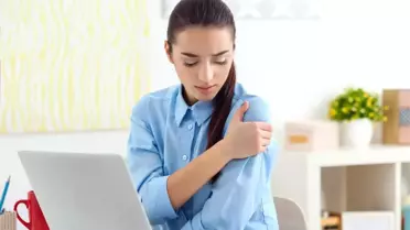Omuz ağrısıyla başvuranların %60'ının nedeni omuz sıkışması