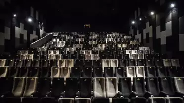 Beyaz perde vizyona girecek yeni filmlerle yarın açılıyor