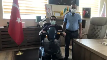 Efe; İl Halk Kütüphanesinden mutlu ayrıldı