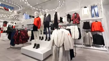 Çinlilerin boykot ettiği H&M'in satışları çakıldı, mağazalar kapandı