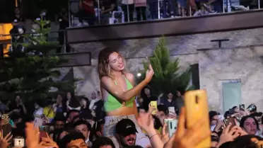 Adanalılar Pinhani konserine akın etti