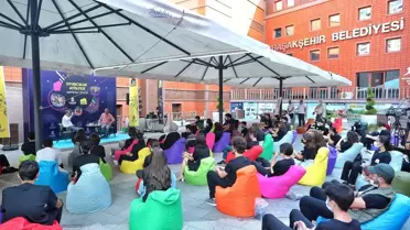 Başakşehir'de geleceğin tiyatrocuları yetişiyor