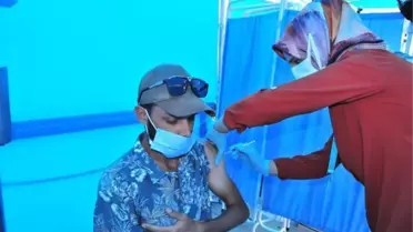 KAPADOKYA'DA YERLİ TURİSTLER AŞILANIYOR