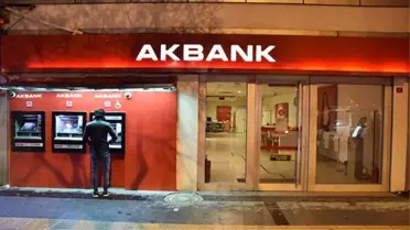 Akbank'taki krizin perde arkası! Domino etkisi yaratan felaket, yazılım güncellemesi ile başlamış