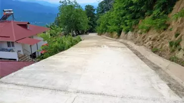 Altınordu'da beton yol çalışmaları sürüyor