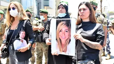 Beyrut Limanı'ndaki patlamada ölenlerin yakınları 'adalet talebiyle' gösteriler düzenledi