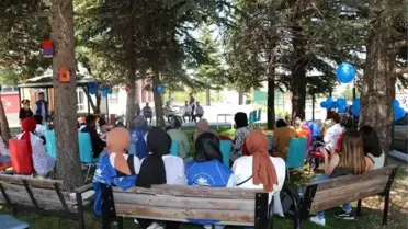Gönüllülerden gençlere konser